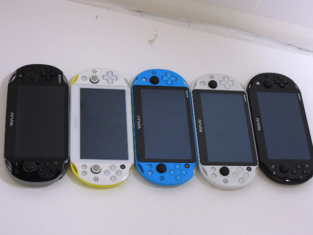 通電のみ確認 】 PS Vita 2000番台×4・1000番台×1 計5台
