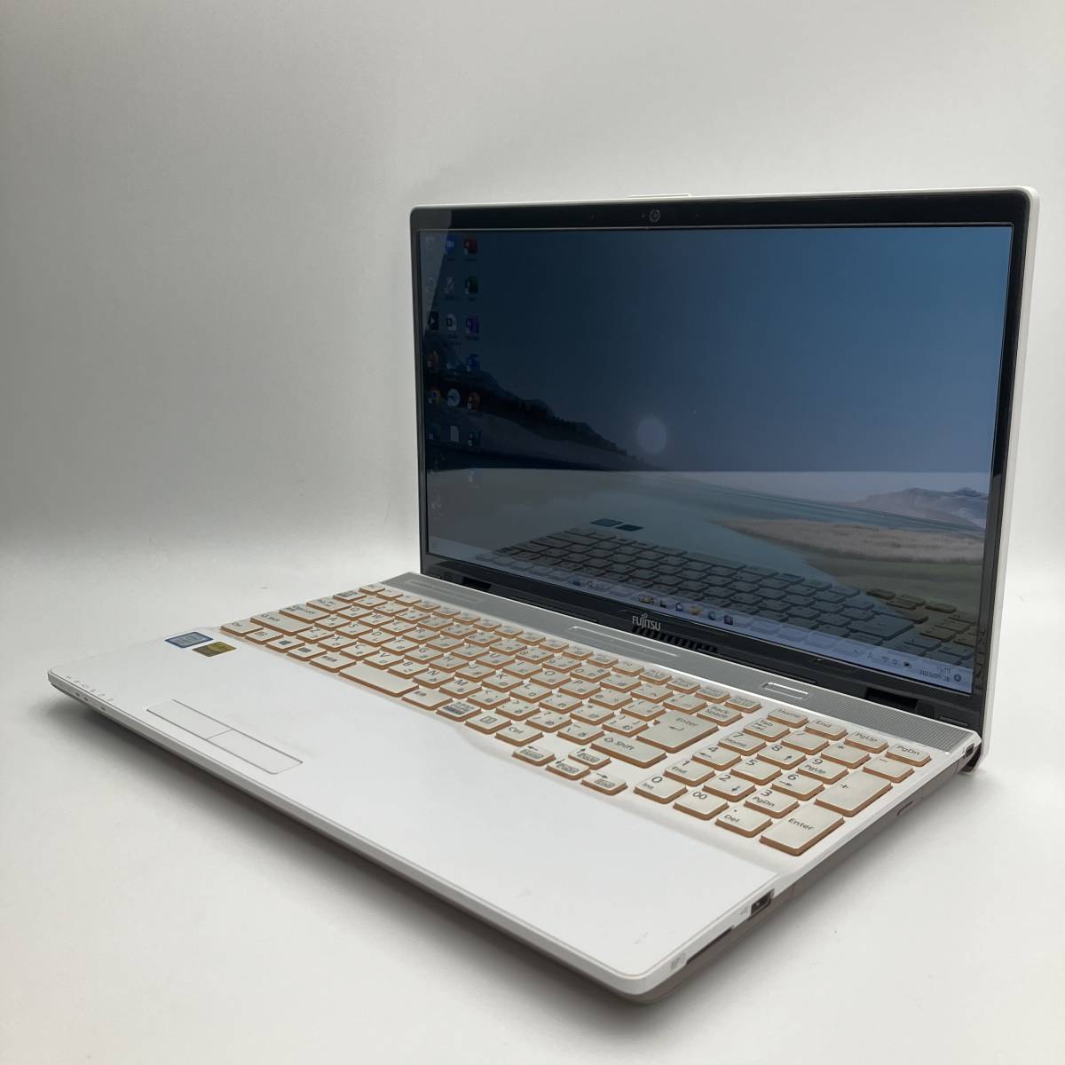 極上フルセット品 第8世代Core i7-8550U SSD500GB 特典メモリ20GB