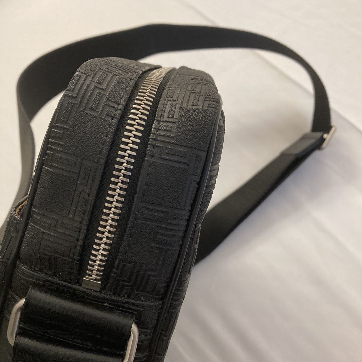美品 ダンヒル dunhill ディーエイト D8 ショルダー クロスボディ 