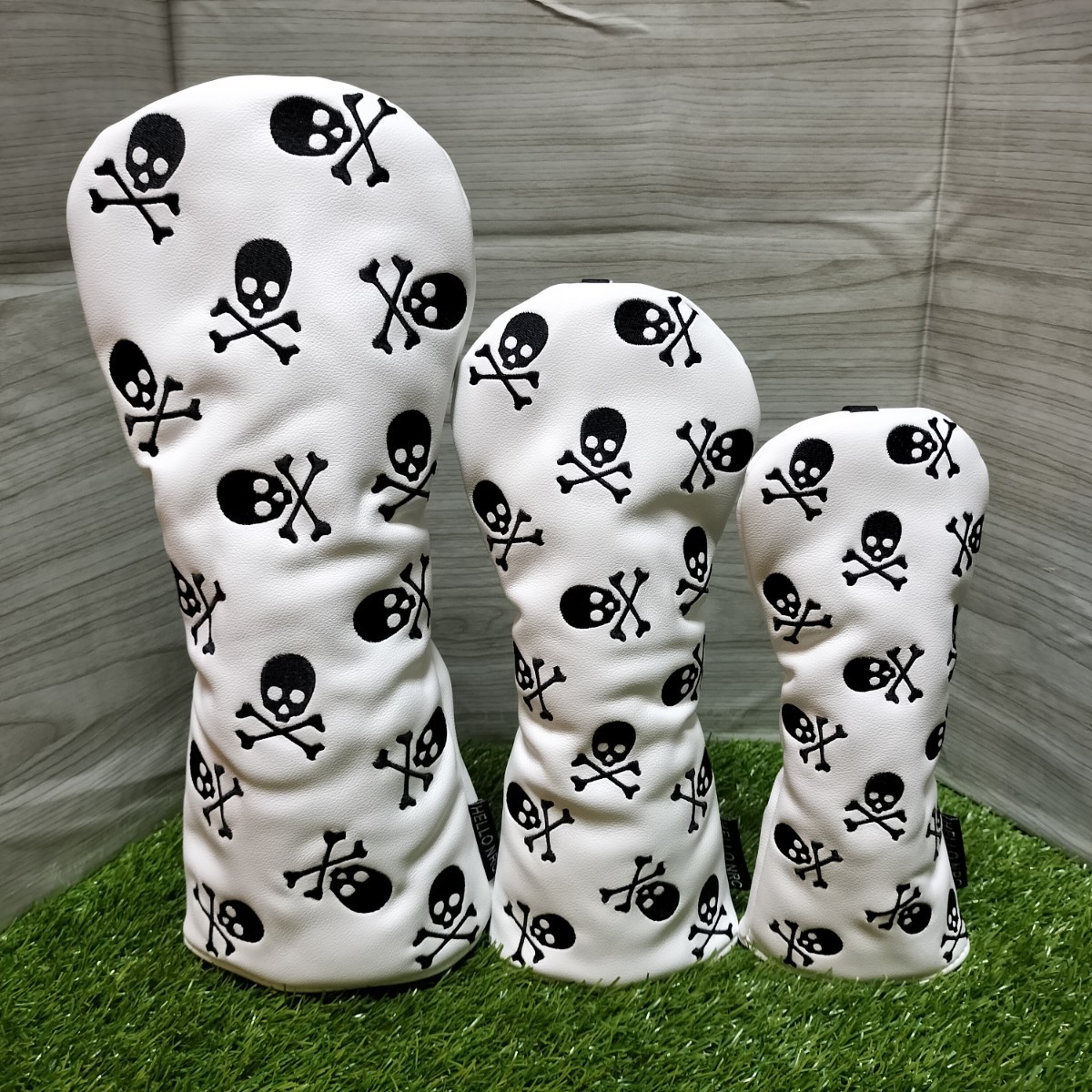 ゴルフヘッドカバー白スカルマーク3点セットドライバー用、フェアウェイウッド用、ユーティリティ用3点セット