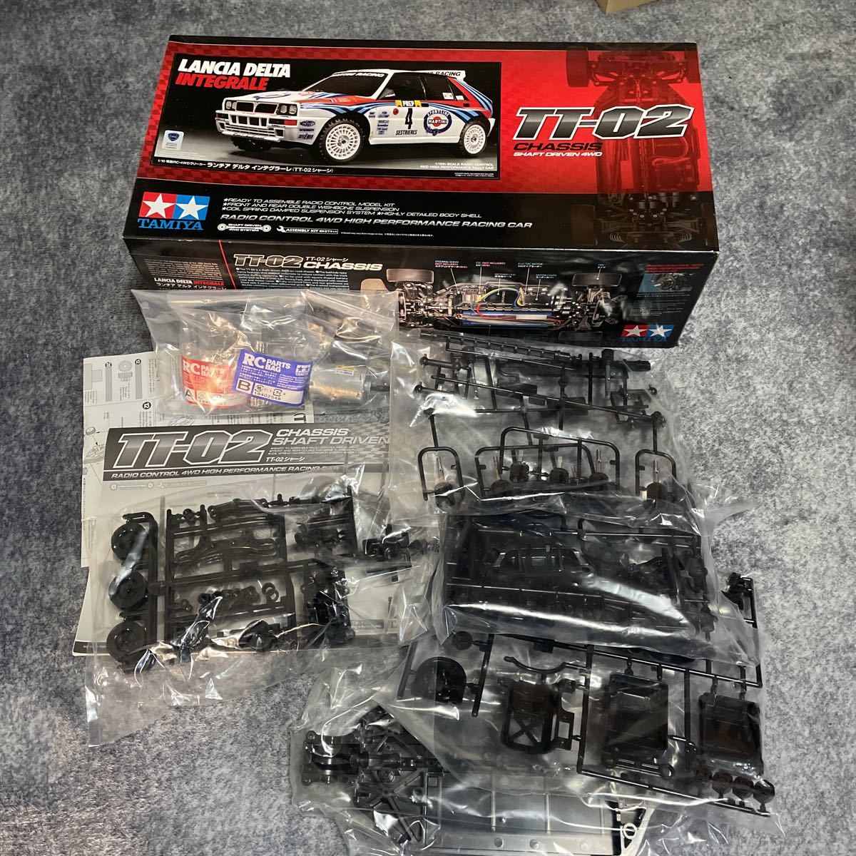 TT-02新品シャーシキット　540モーター 1個おまけ付き