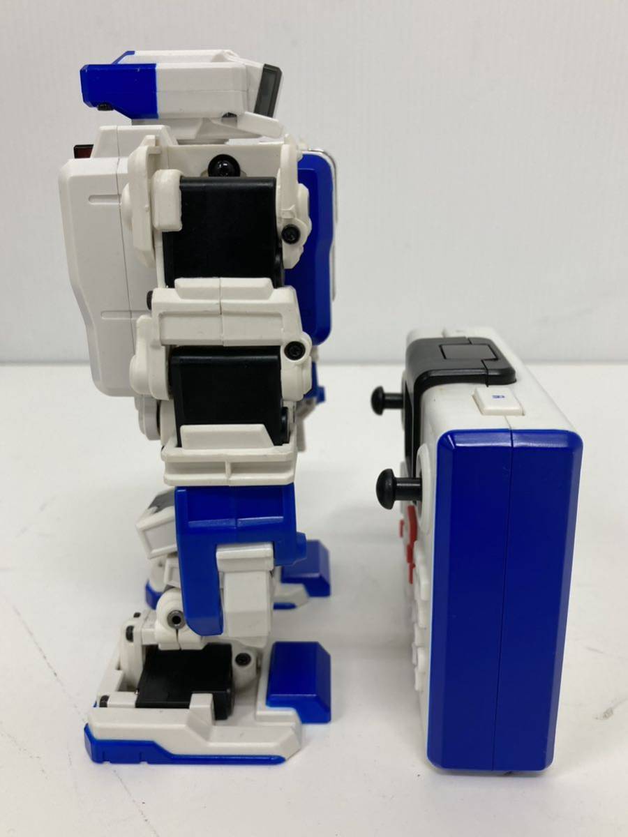 タカラトミーアーツ ヒューマノイド型2足歩行ロボット i-SOBOT ジャンク品 世界最小の二足歩行ロボット…タカラトミー | レスポンス（Response.jp）