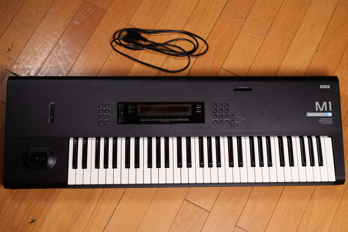 名機】KORG コルグ M1 ミュージックワークステーション シンセサイザー