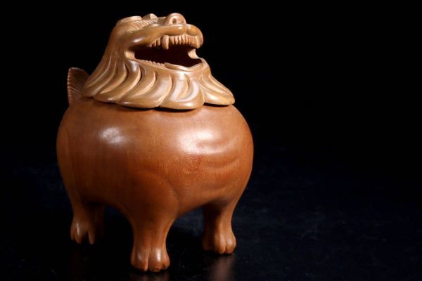◆錵◆ 古美術品 ノンコウ写し 在銘 木彫 獅子香炉 12cm 共箱 唐物骨董 T[S421]QO/23.9廻/SI/(80)