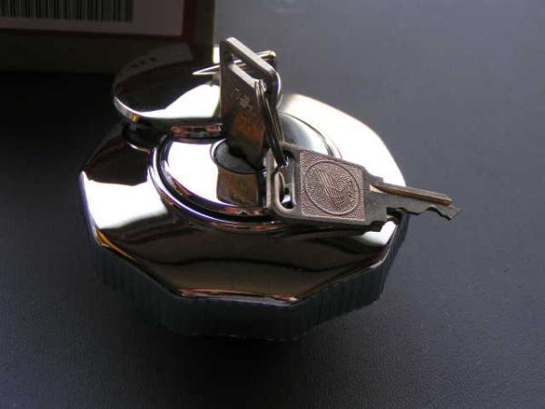 ☆ホンダ純正 旧型 ゴリラ メッキタンクキャップ 旧片キータイプ新品