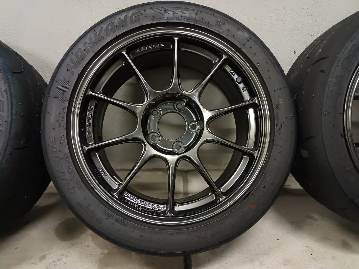 Weds sports TC105X 17インチ 8.5J +43 5H 114.3 4本 AR-1 255/40R17付 