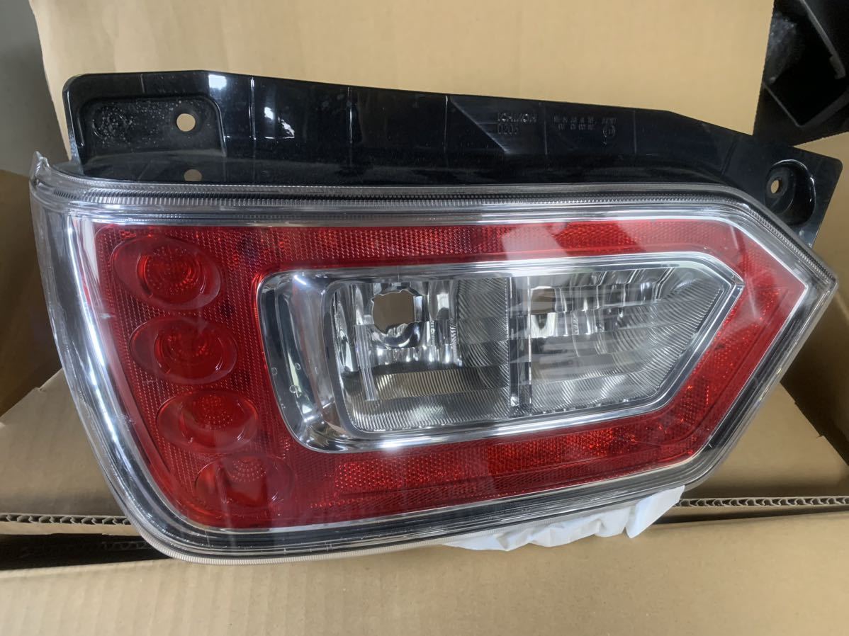 MH55S 左 テールランプ テールライト ワゴンR ワゴンR MH55S 純正 即決