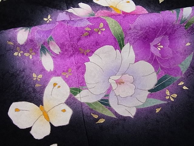 平和屋-こころ店■豪華振袖　花蝶丸文　暈し染め　黒地　金彩　着丈165.5cm　裄丈69cm　正絹　逸品　A-ck5561 暈し染め 金彩 逸品 平和 AAAJ0213Bzg 枝花文
