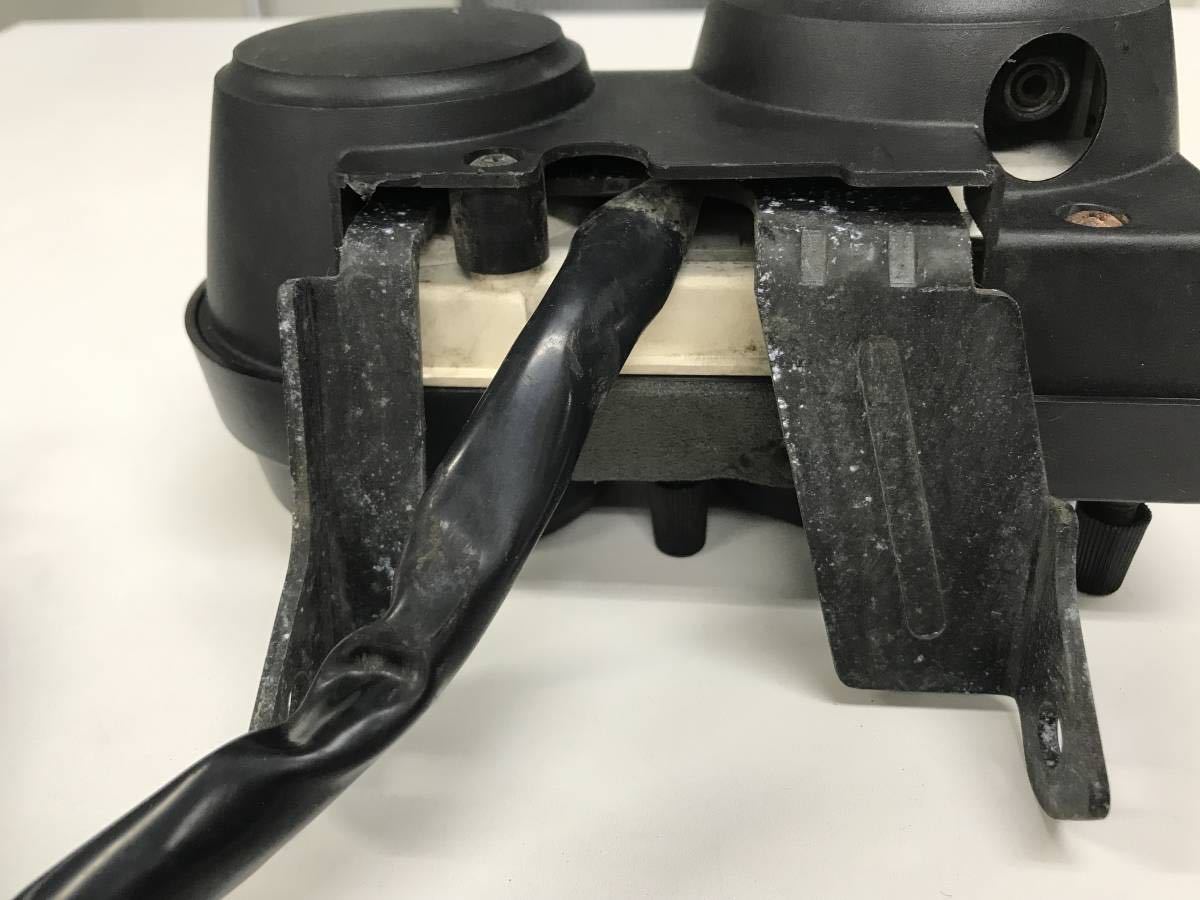 送料無料【GPZ750F 純正メーター ZX750A 動作未確認 中古品】カワサキ