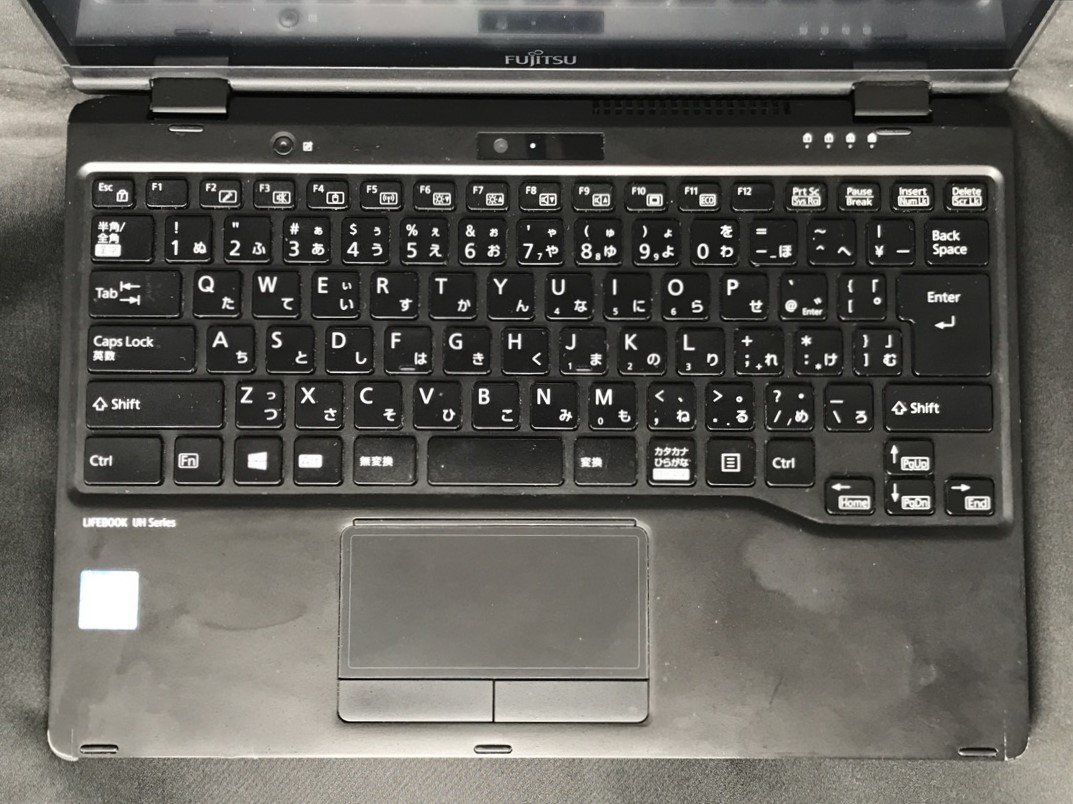 富士通】LIFEBOOK UH95/D3 Core i7-8565U メモリ8GB SSD256GB 13.3inch