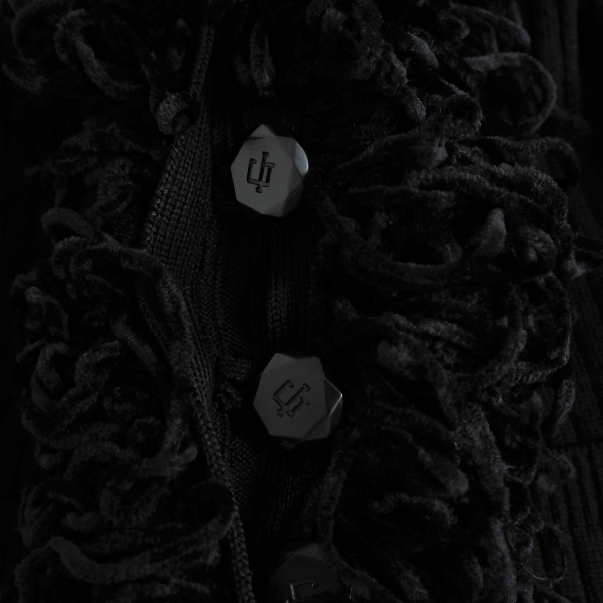 ◆美品 送料無料◆ 伊太利屋 イタリヤ 豪華 襟装飾 長袖 ウール リブ ニット カーディガン 黒 ブラック レディース 9 ◆秋冬◆　3413j1