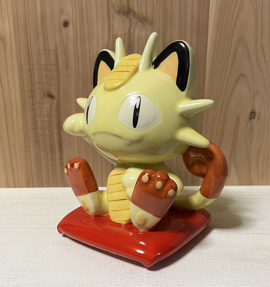 ポケットモンスター てまねきニャース 貯金箱 (赤)ポケモンセンター 
