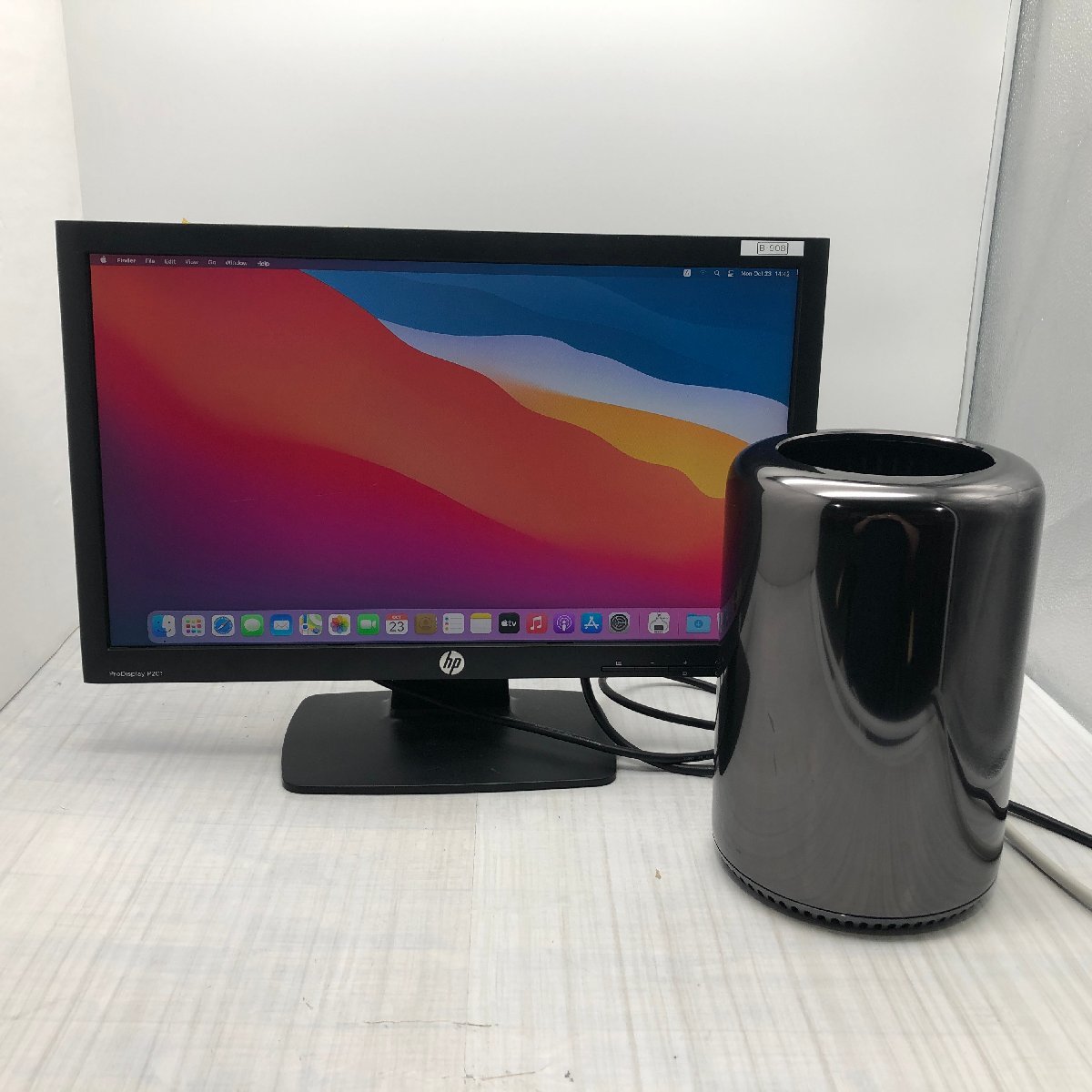 Mac Pro 2013 10Core/32GB/1TB 初期化済 Mac Pro 2013/Monterey/D700×2/