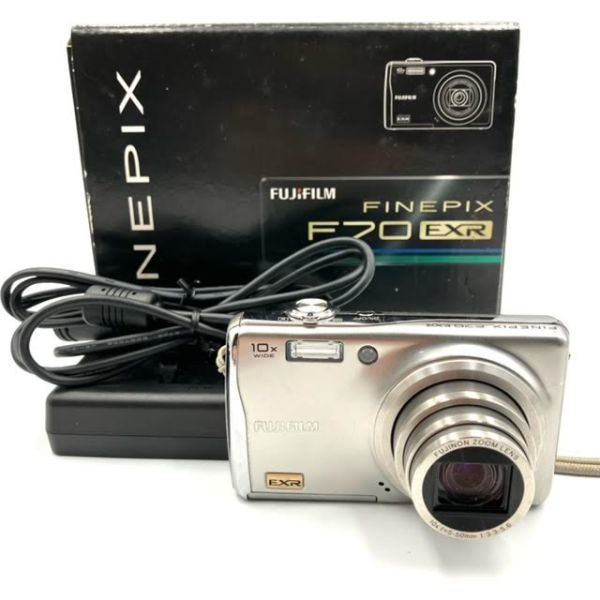 ☆FUJIFILM☆FinePix F800EXR デジカメ コンパクトデジタルカメラ