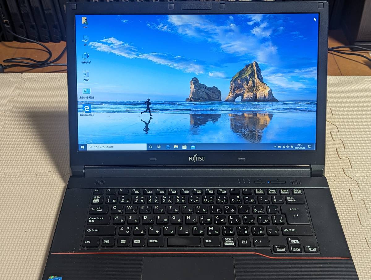 FUJITSUノートパソコンLIFEBOOK A574/K Windows10 I5/8G 