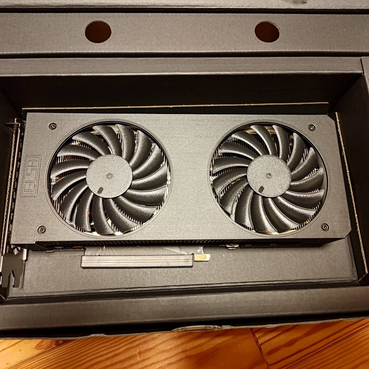 ◇極美品◇ ELSA GEFORCE RTX3070 LHR S.A.C 黒箱(PCI Express)｜売買 