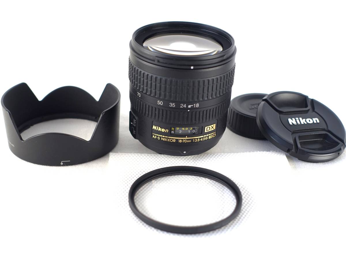 DX AF-S ED NIKKOR Nikon VR Zoom Nikkor f⁄3.5-5.6G 18-55mm