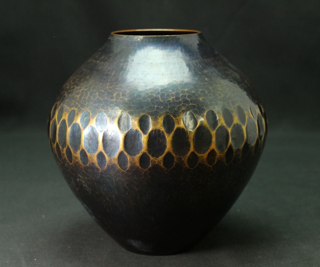 玉川堂　鎚起銅器　花瓶 美品 玉川堂 鎚起銅器 花瓶 桐箱付き│hiai.co.jp
