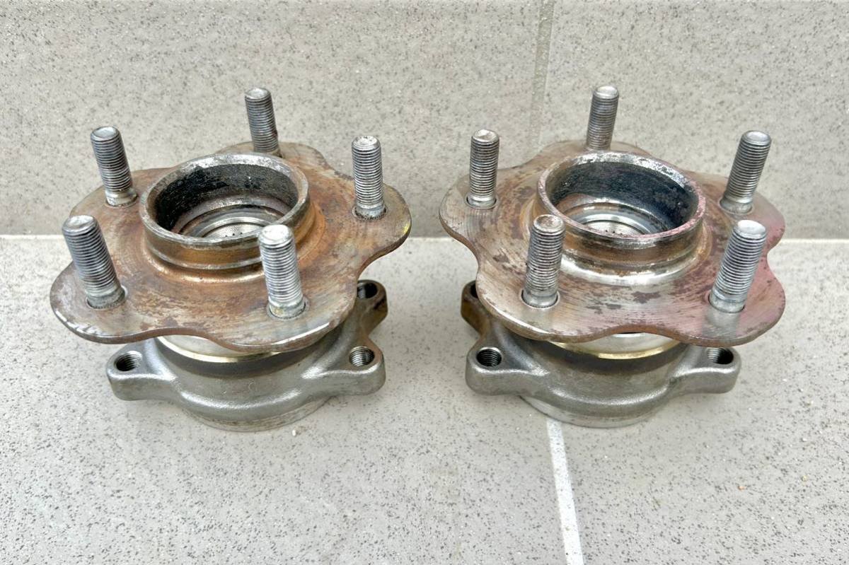 シルビア系　リアハブ　ジャンク 安値 ☆S15シルビア☆ローレル☆リアハブ☆左右☆ドリフト☆S14☆S13