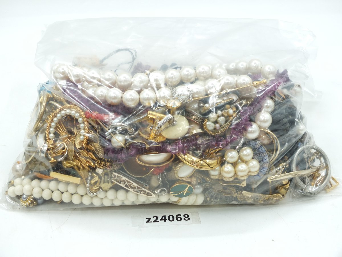 ネックレス イミテーション アクセサリー 2kg超 まとめ売り ブローチ 