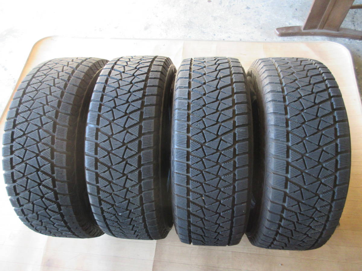 【高品質，低価】 ブリジストン ブリザック DM-V2 バリ山 9分山 2017年 265/65R17 室内保管品の為にゴム質柔らかい 4本セット(中古)｜売買されたオークション情報、yahooの商品情報をアーカイブ公開 - オークファン 17インチ