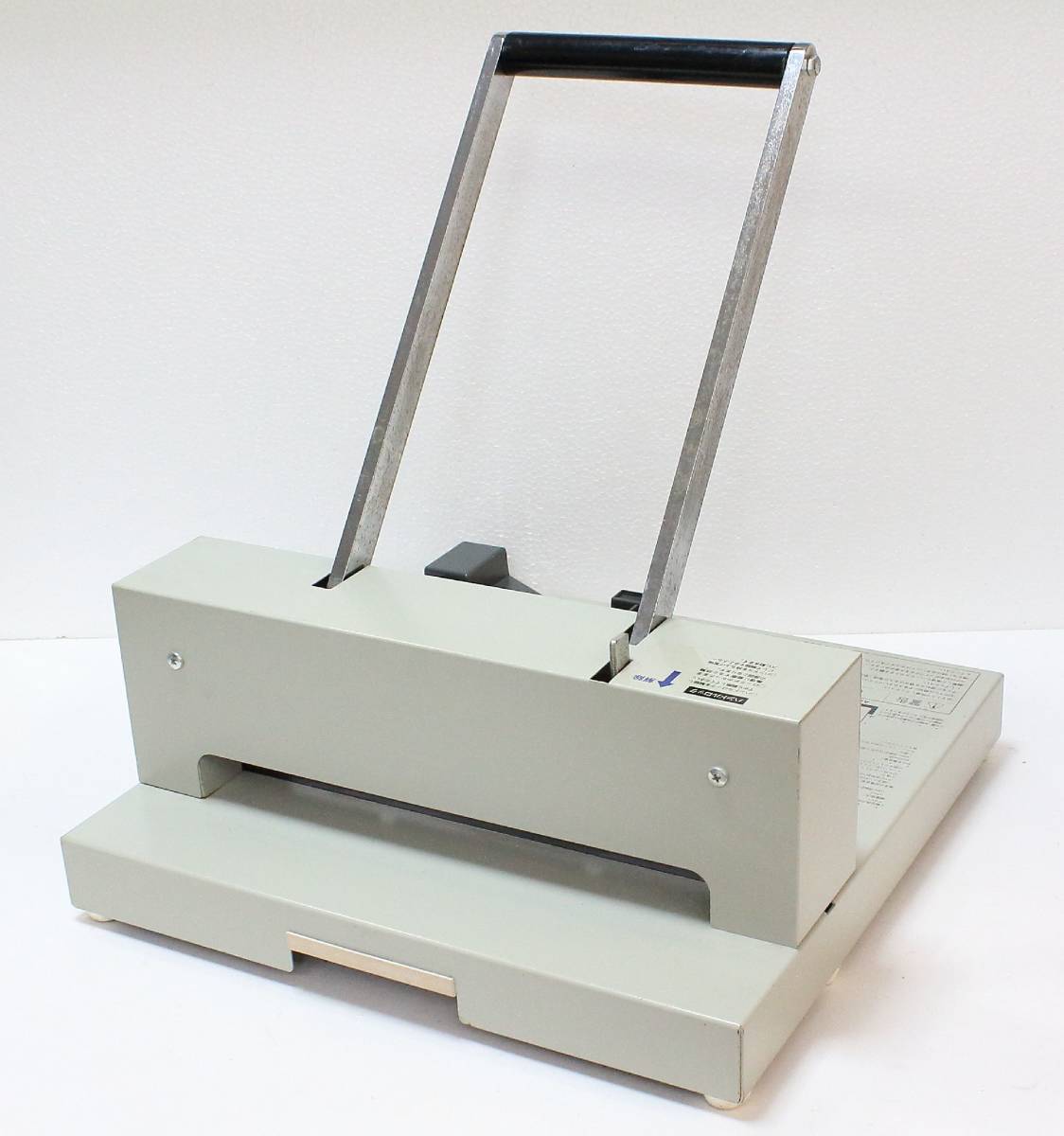 ○ PLUS プラス 手動断裁機 PK-513L ○MOF08199 裁断機 プラス