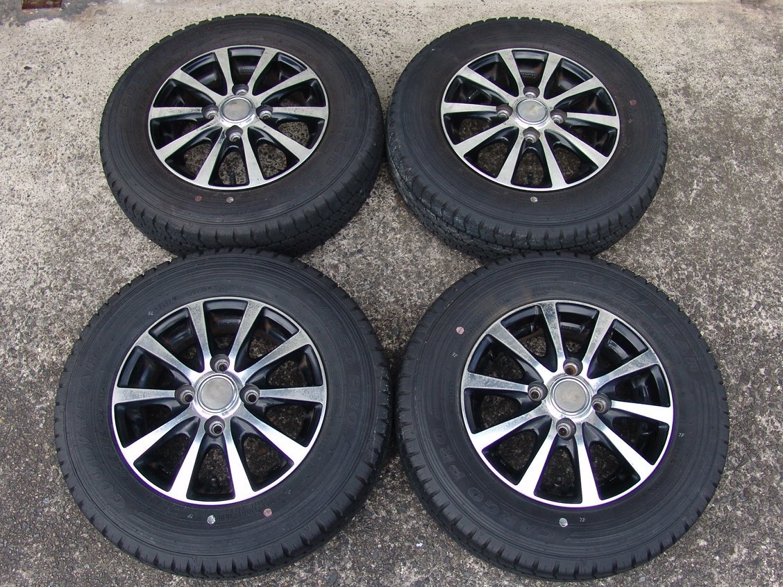 全国無料，限定セール アクティバン８PR 145R12LT マナレイ GOODYEAR ホイールバランスOK 発送クロネコヤマト宅急便(ラジアルタイヤ)｜売買されたオークション情報、yahooの商品情報をアーカイブ公開 - オークファン 4穴