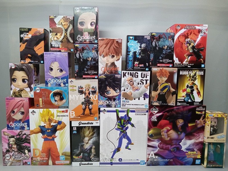 人気SALE，新品 2個口 未検品 ジャンク扱い NARUTO/エヴァ/スパイファミリー 他 フィギュア 24点 まとめ売り ブロリー超サイヤ人4 他 12-1 No.8759(その他)｜売買されたオークション情報、yahooの商品情報をアーカ その他