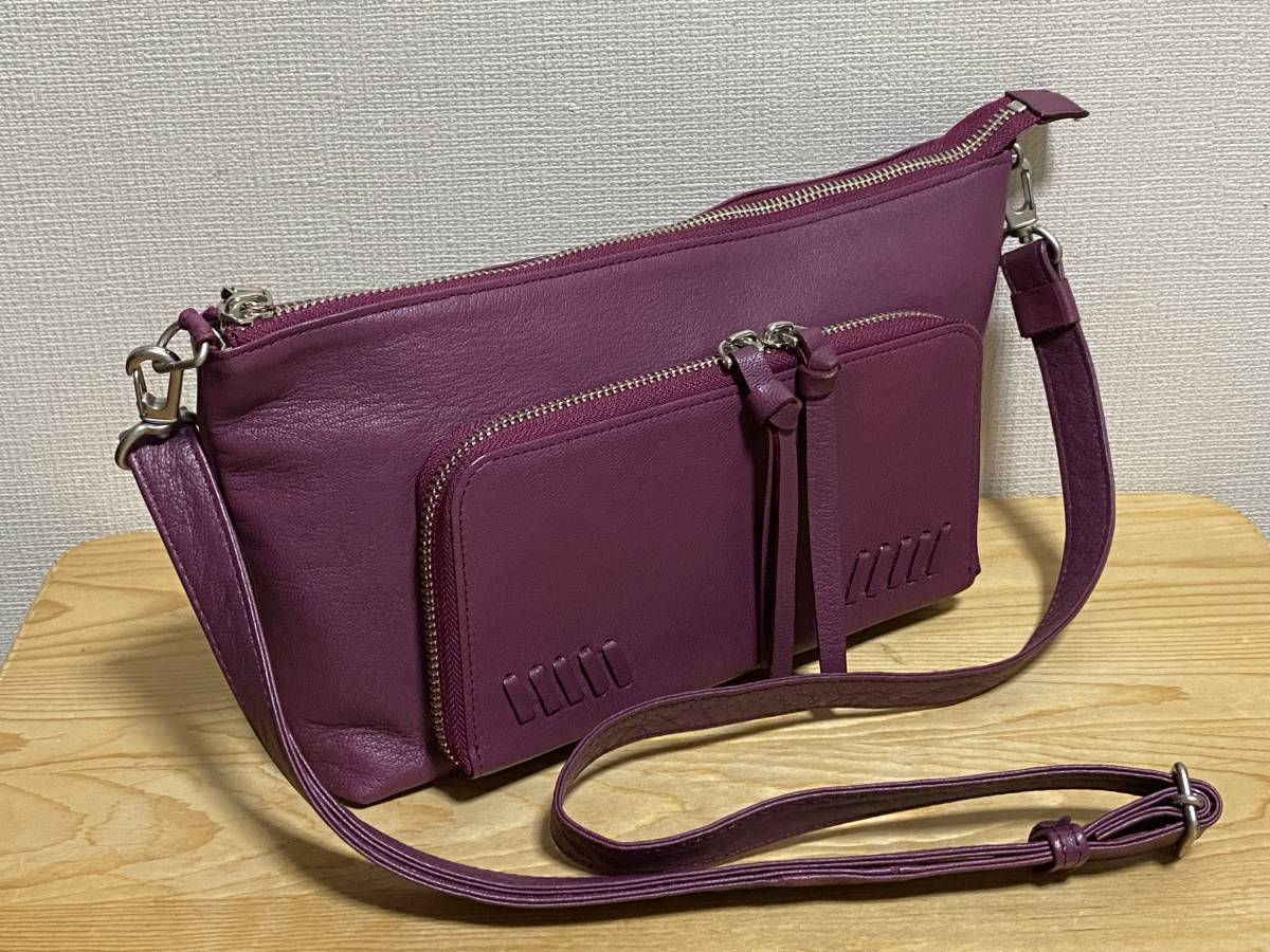 お財布機能付き！★美品【IBIZA/イビザ】婦人本革製ショルダーバッグ（日本製）★