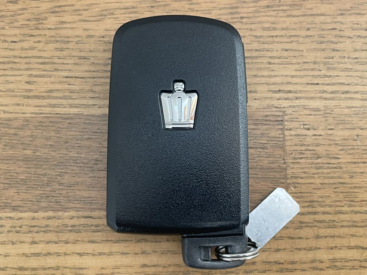 ★トヨタ純正210系クラウンスマートキー 3つボタン ★動作OK 美品 トヨタ スマートキー 純正スマートキー Yahoo!オークション 初期化済 タイプ1C&frasl;CB210系クラウン&frasl;マジェスタカーボン調&frasl;スマート