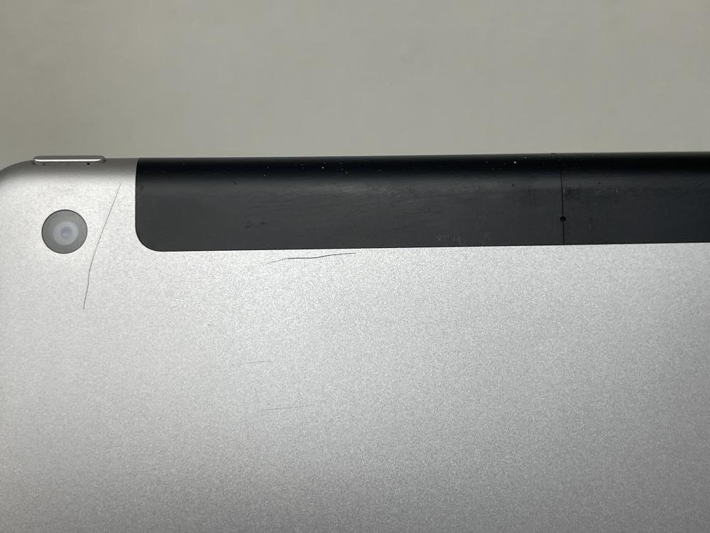 U654【ジャンク品】 iPad 第6世代 9.7インチ 128GB au スペースグレイ