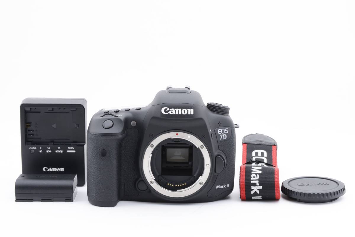 【ほぼ新品】キャノン Canon EOS 7D MarkII マーク2 《ショット数わずか438回》 　 　 NO251146A2630