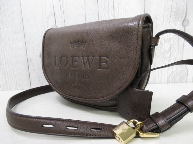 極美品 LOEWE ロエベ ショルダーバッグ バッグ レザー 茶 66104
