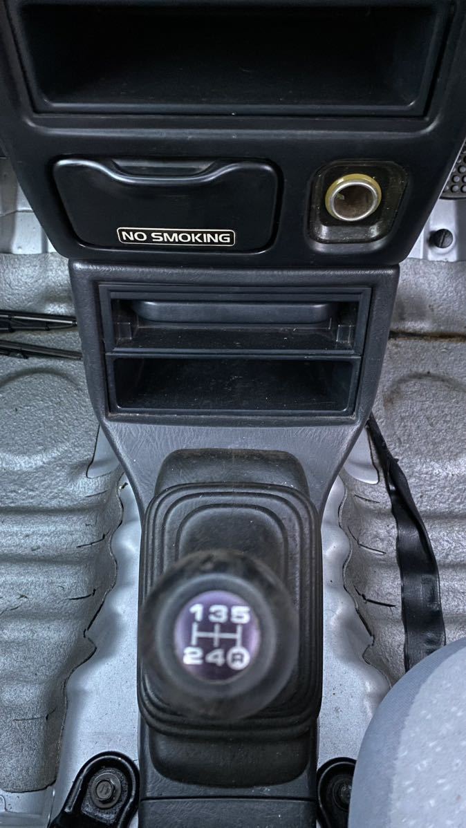 人気SALE，定番 ダイハツ　ムーヴ　L900　L700 ハイゼット　純正　コインケース　ミラ