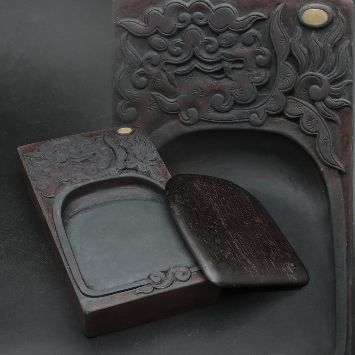 EN348 中国書道具 石眼 紅端渓硯・紅端硯 縦15.5cm 重1kg 蓋付・紅端帶