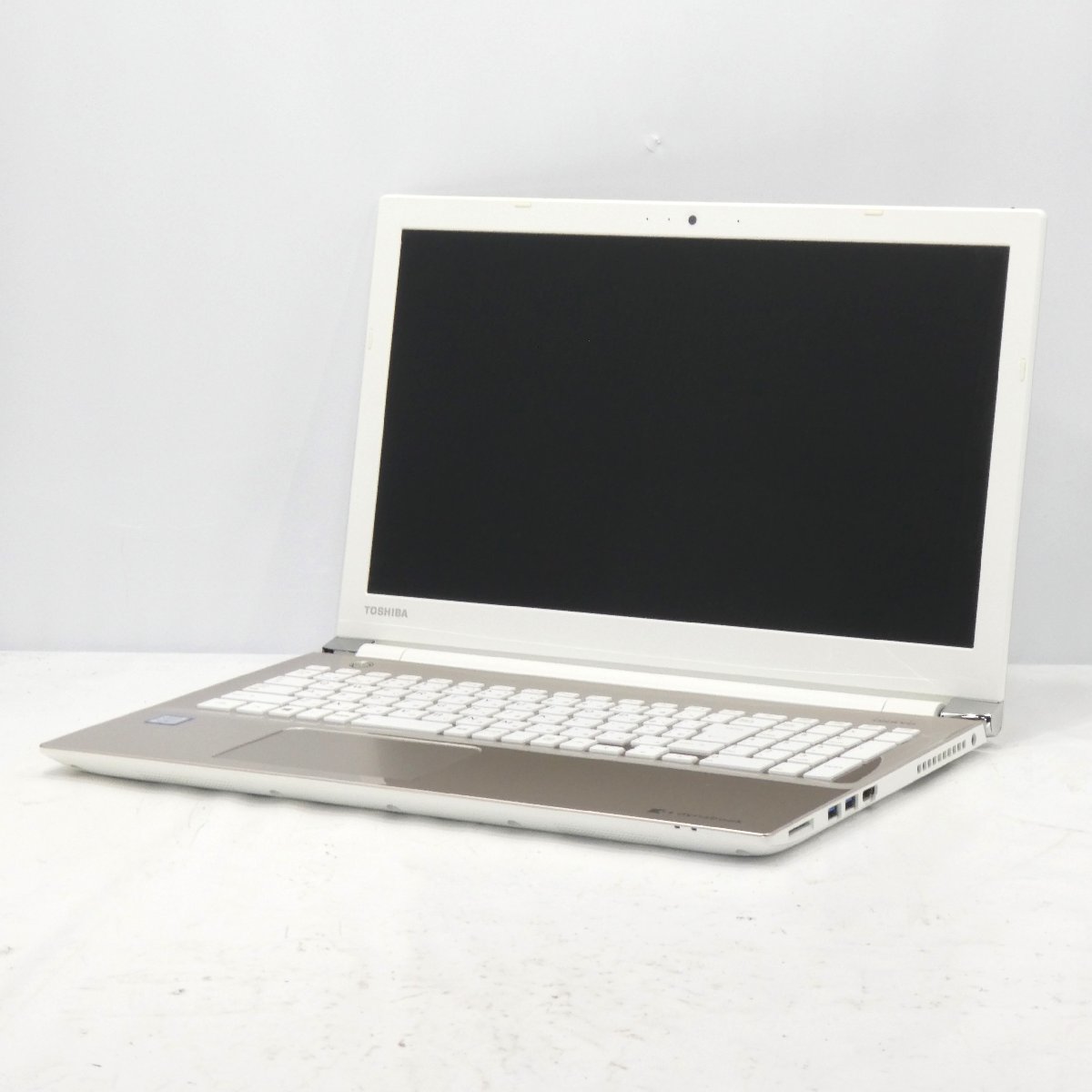 dynabook T65/DG 15.6 Core i7 8GB SSD240 dynabook T65⁄DG 15.6 Core