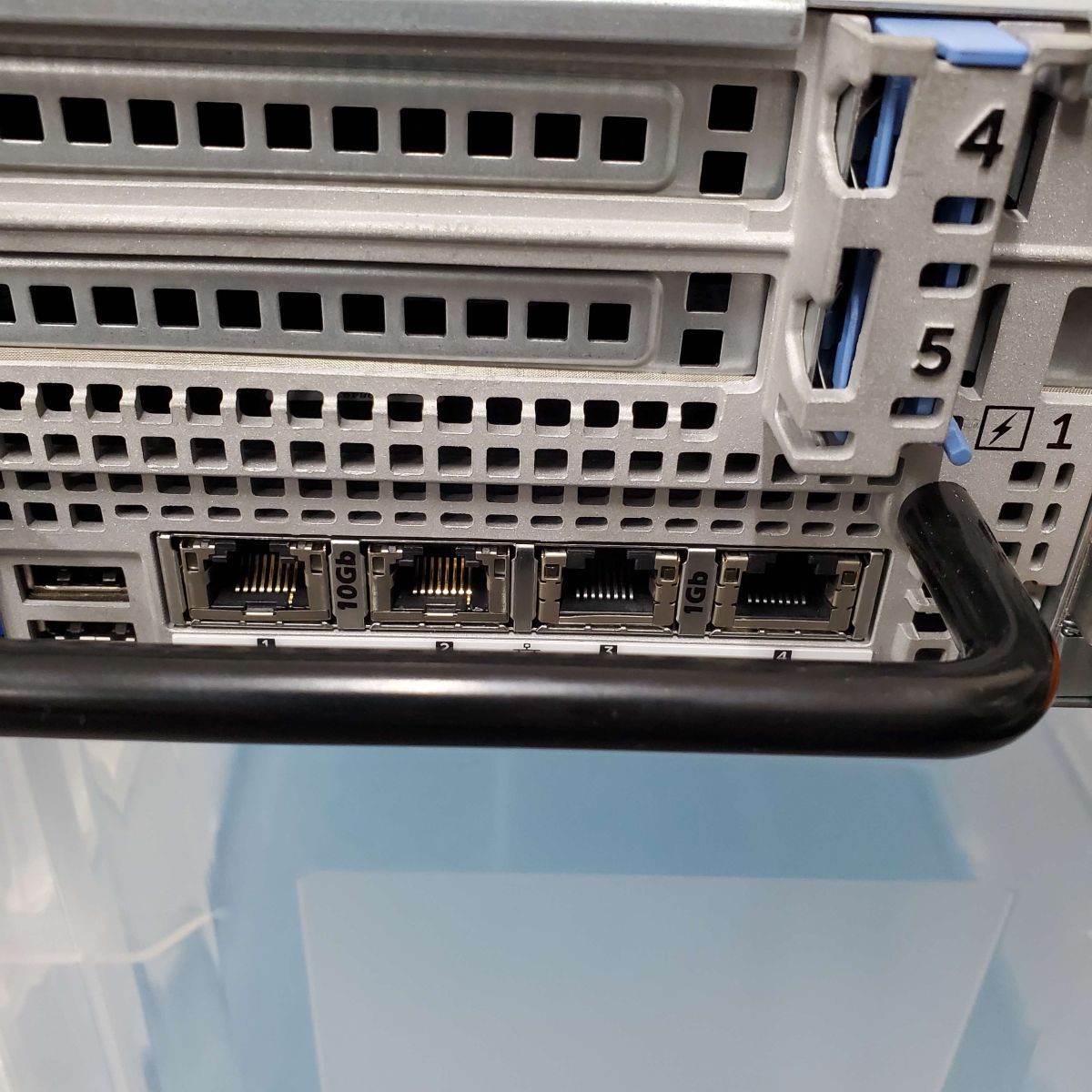 Serveur Rack 2U Xeon E5-2680 Serveur Rack Dell PowerEdge R720 Reconditionné - 2x Xeon E5-2680 V2, 64 Go RAM, Rails Dell R750