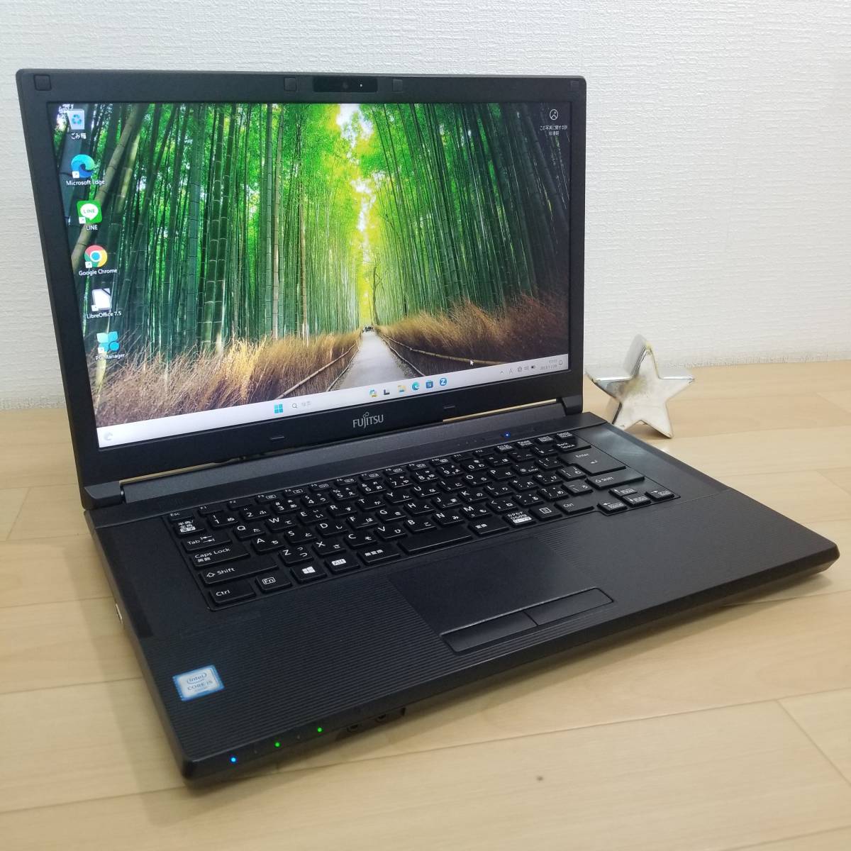 大特価!2019年販売モデル/美品/送料無料/第6世代i5/SSD搭載/メモリ8GB