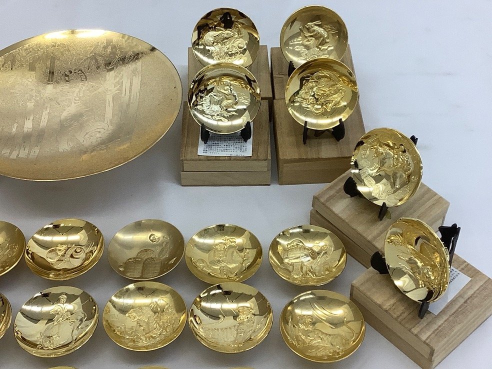 大量まとめ12.3キロ　金杯・銀杯・置物・24K・アクセサリーなど 干支 金杯 大量まとめ 24KGP 全重量: 約5kg ※一部箱と中身が異なる