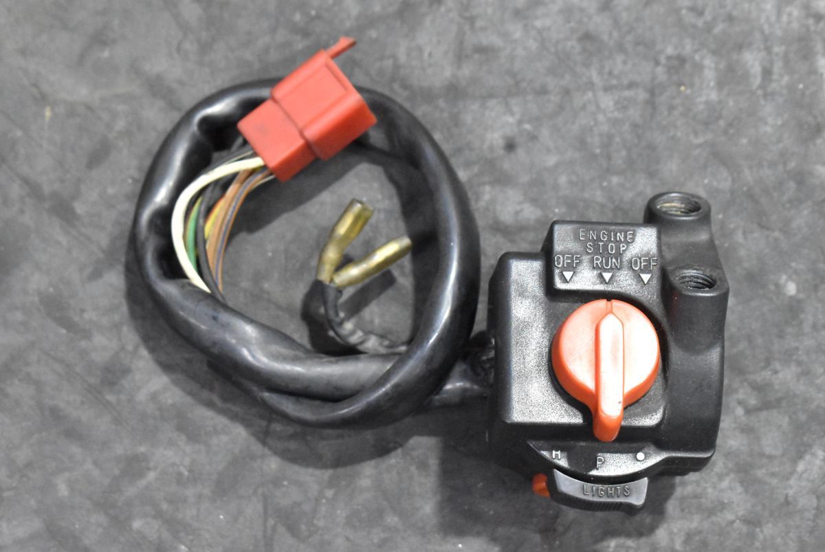 ZXタイプハンドルスイッチ右側・HONDACB750⁄900⁄1100F H330 当時物