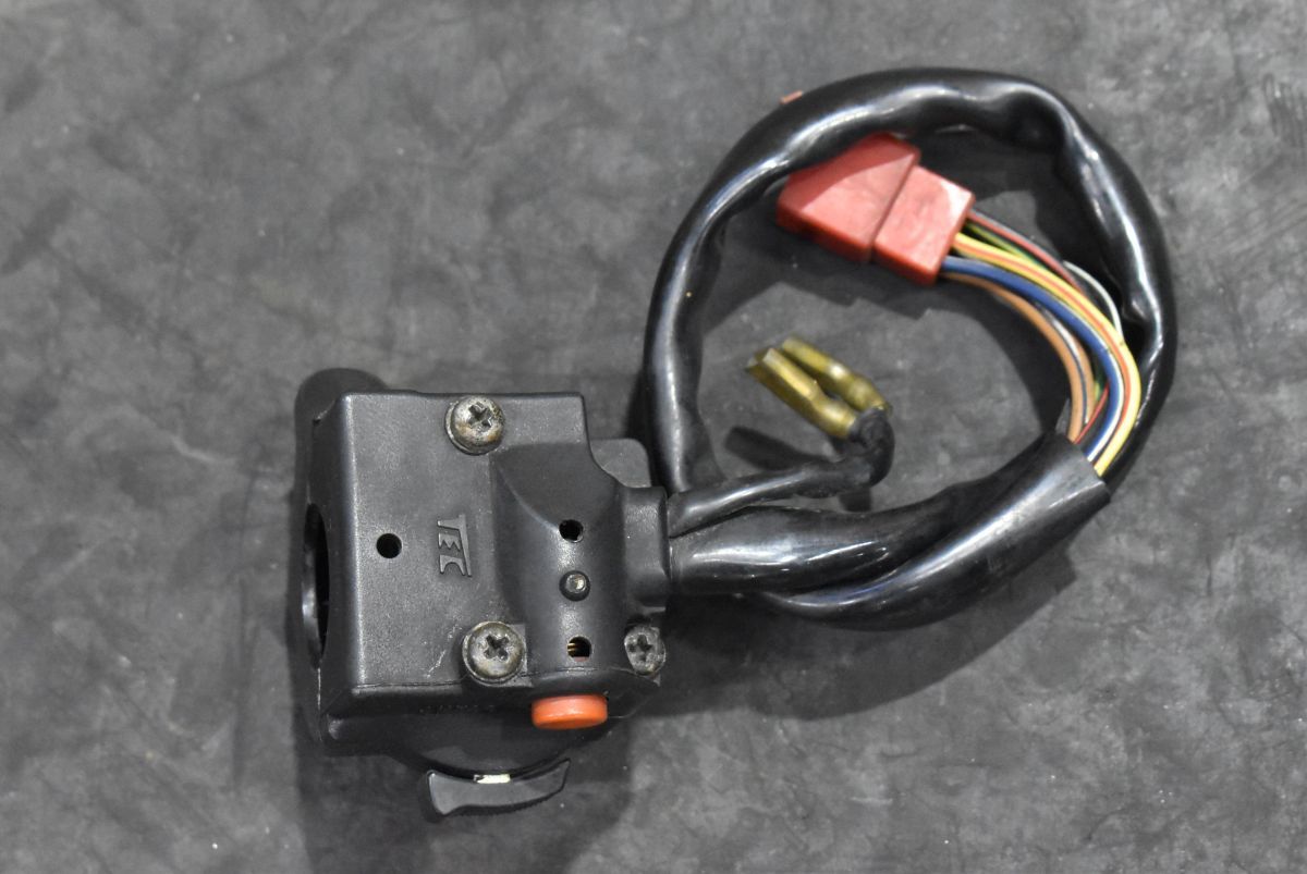 ZXタイプハンドルスイッチ右側・HONDACB750⁄900⁄1100F H330 当時物
