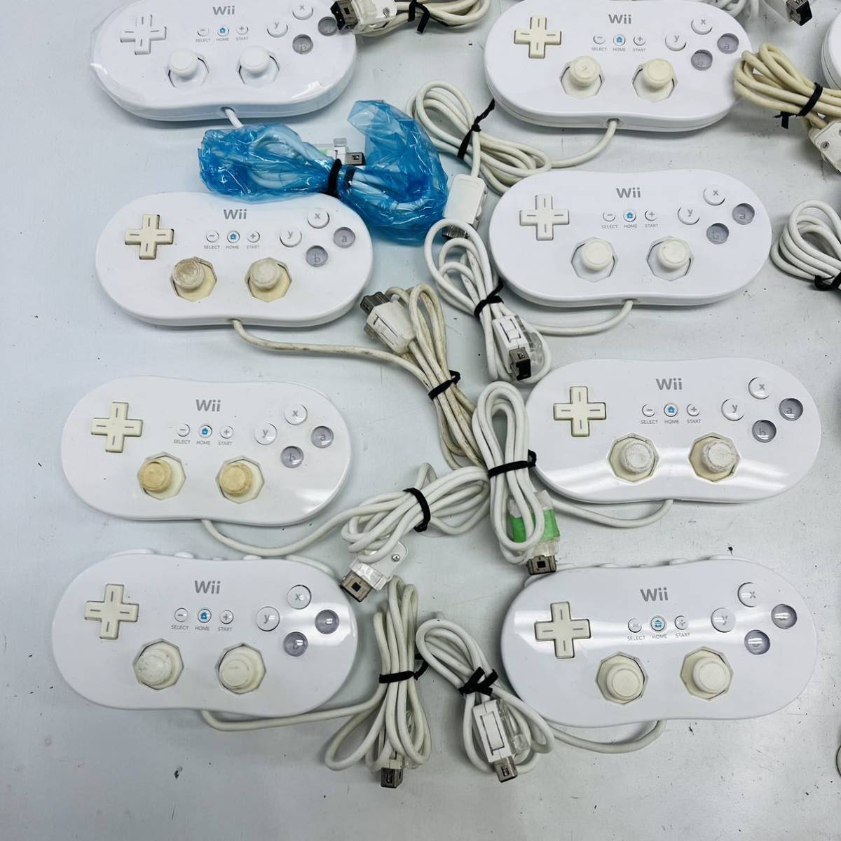 ☆大量・1円～ Nintendo Wii WiiU クラシックコントローラー 本体