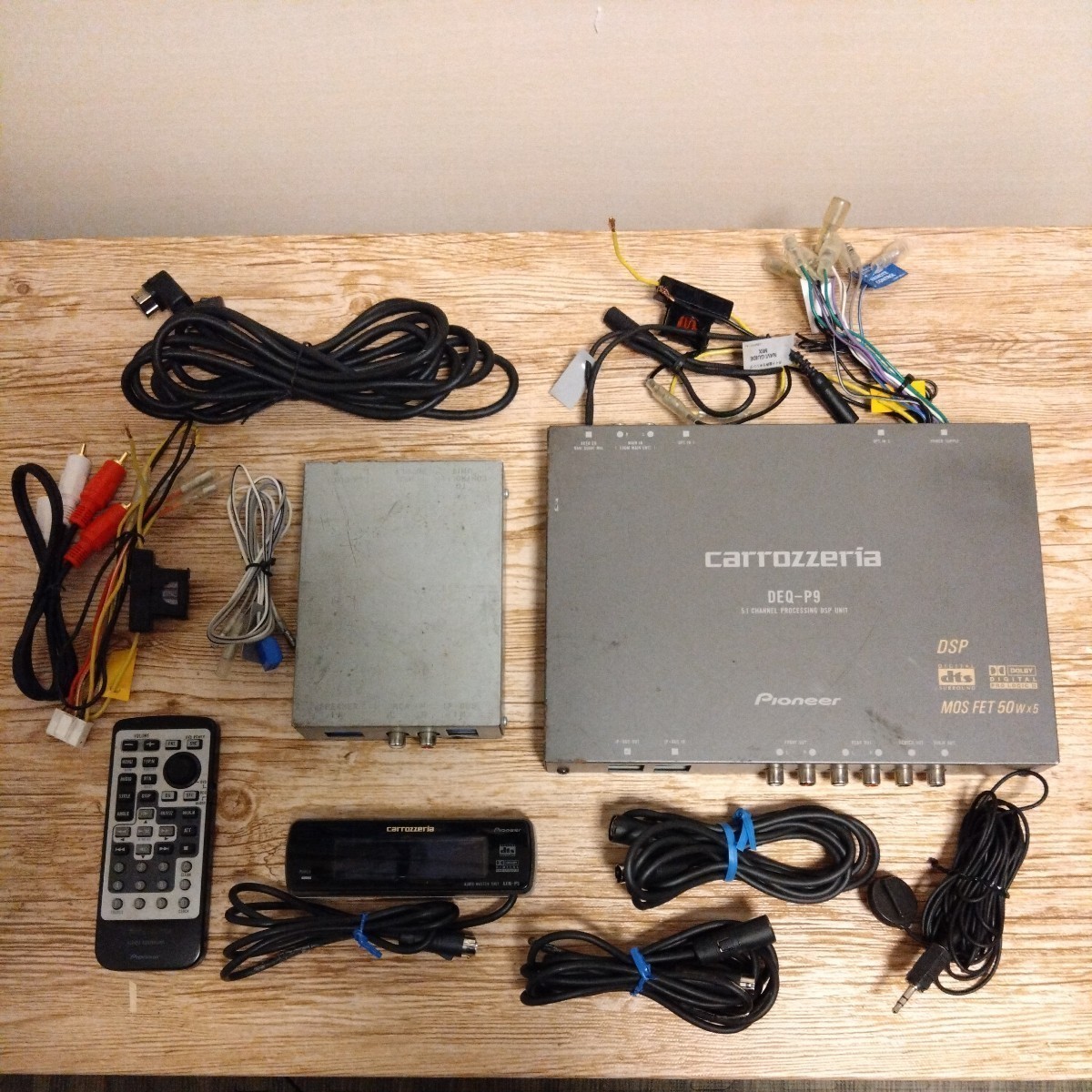 な*ん様 カロッツェリアDSPユニットDEQ-P9+AXM-P9セット！ カロッツェリア DSPユニット DEQ-P9+AXM-P9 DEQ-P9 AXM-P9