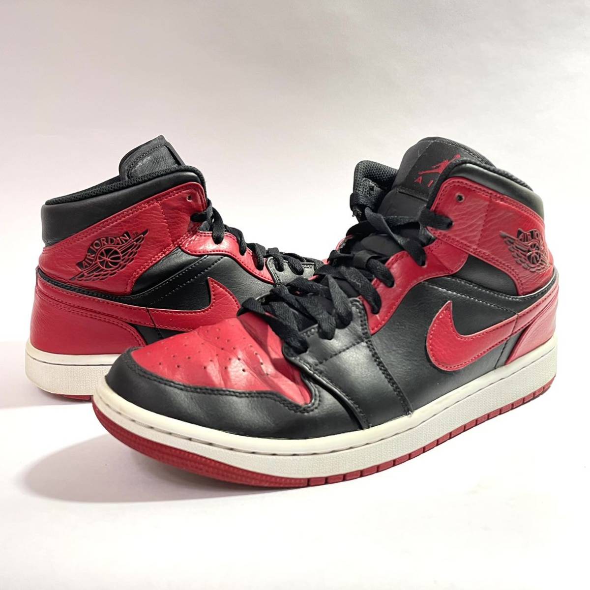 NIKE AIR JORDAN 1 MID Bred BANNED ナイキ エア ジョーダン 1 ミッド 