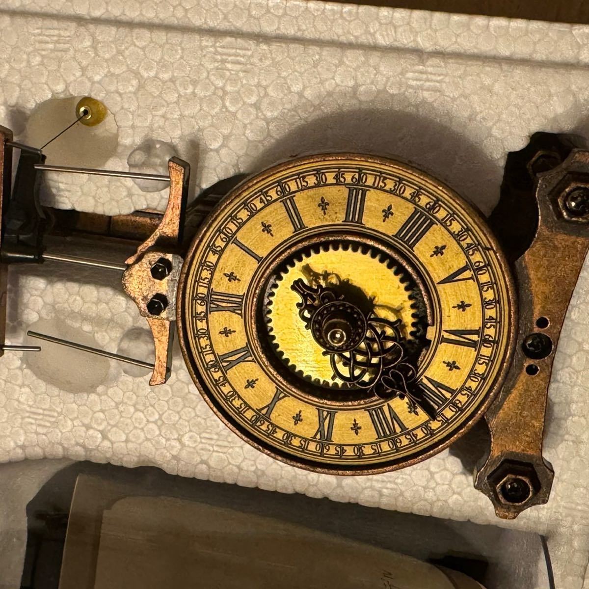 TOMY トミー guild clock「ギルドクロック・マイクロ・フライング 