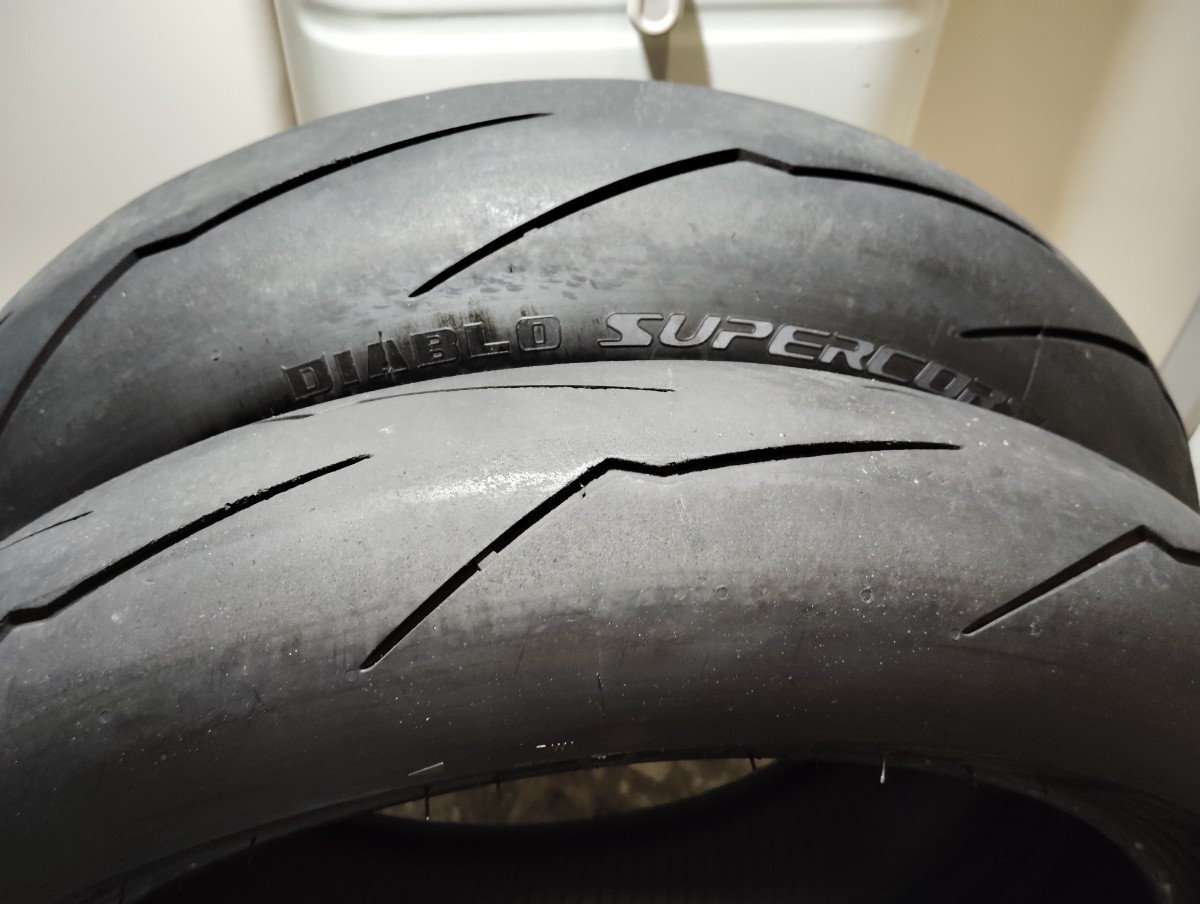 最新作，得価 ピレリ スーパーコルサ SC1 F120/70 R150/60 21年製 CBR250 YZFR250 GSX Ninja250 ZX4R ZX25R MT25 250R CB400 CBR400RR VFR NSR250 TZR
