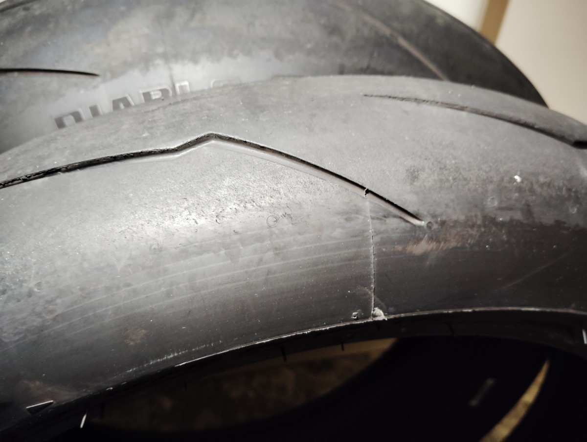 最新作，得価 ピレリ スーパーコルサ SC1 F120/70 R150/60 21年製 CBR250 YZFR250 GSX Ninja250 ZX4R ZX25R MT25 250R CB400 CBR400RR VFR NSR250 TZR