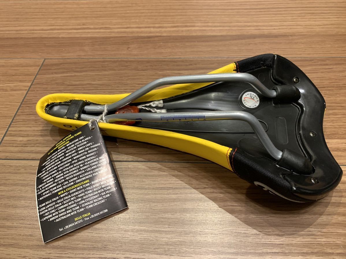 SELLE ITALIA セラ イタリア サドル saddle 黄色 yellow