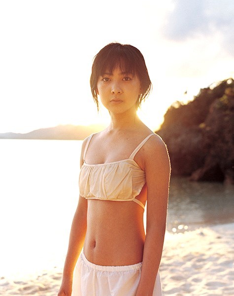 谷村美月 写真集 『 花美月 』 帯付(た行)｜売買されたオークション
