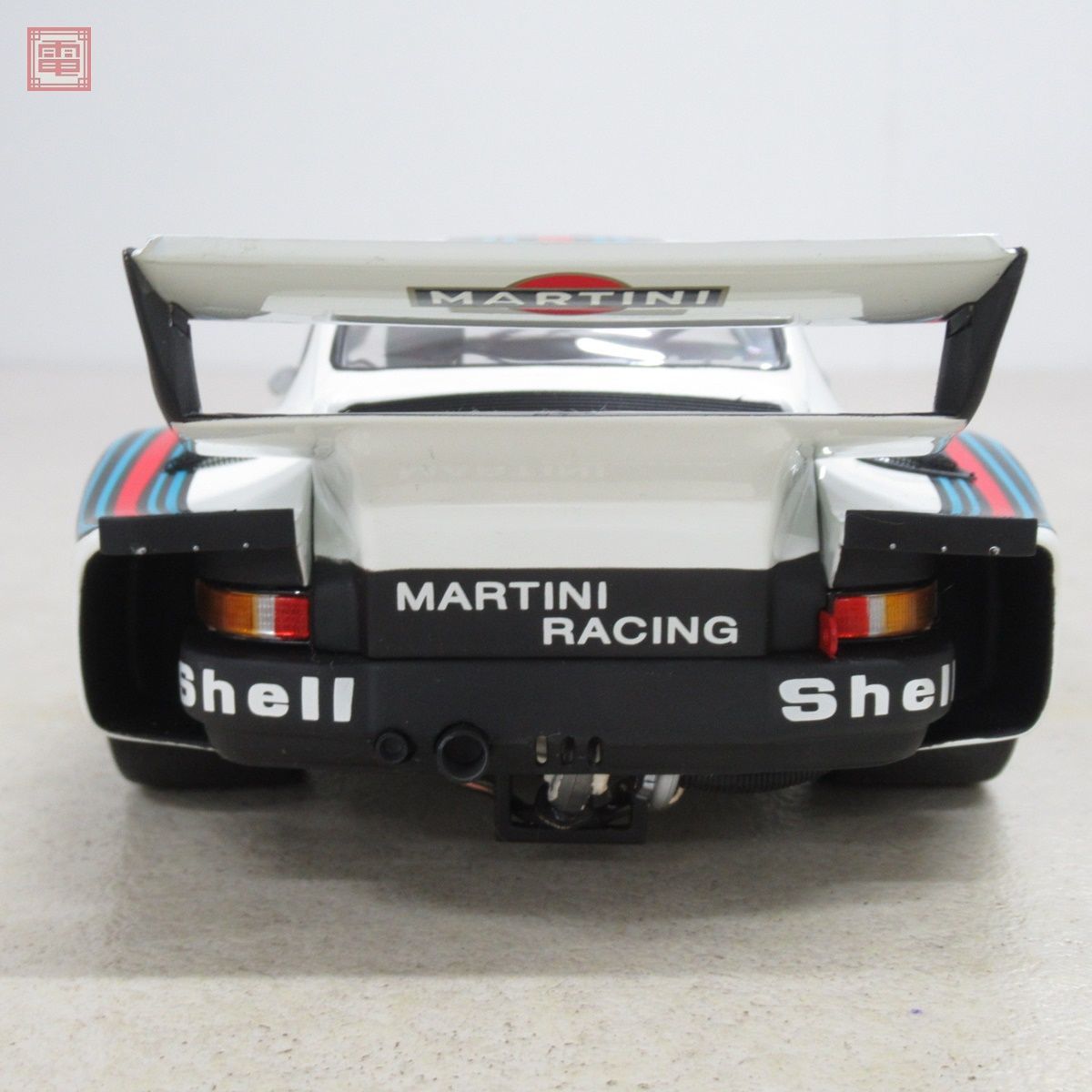 エグゾト 1/18 ポルシェ 935 マルティーニ RLG18104 RACING LEGENDS